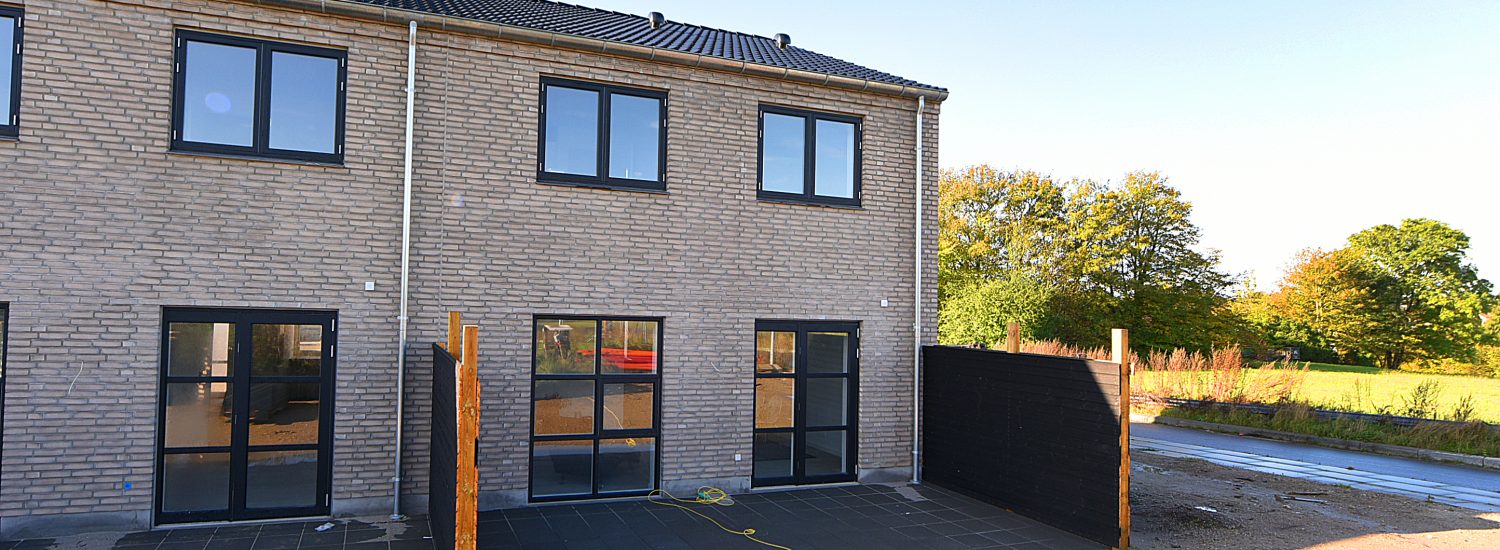 Hus med terrasse